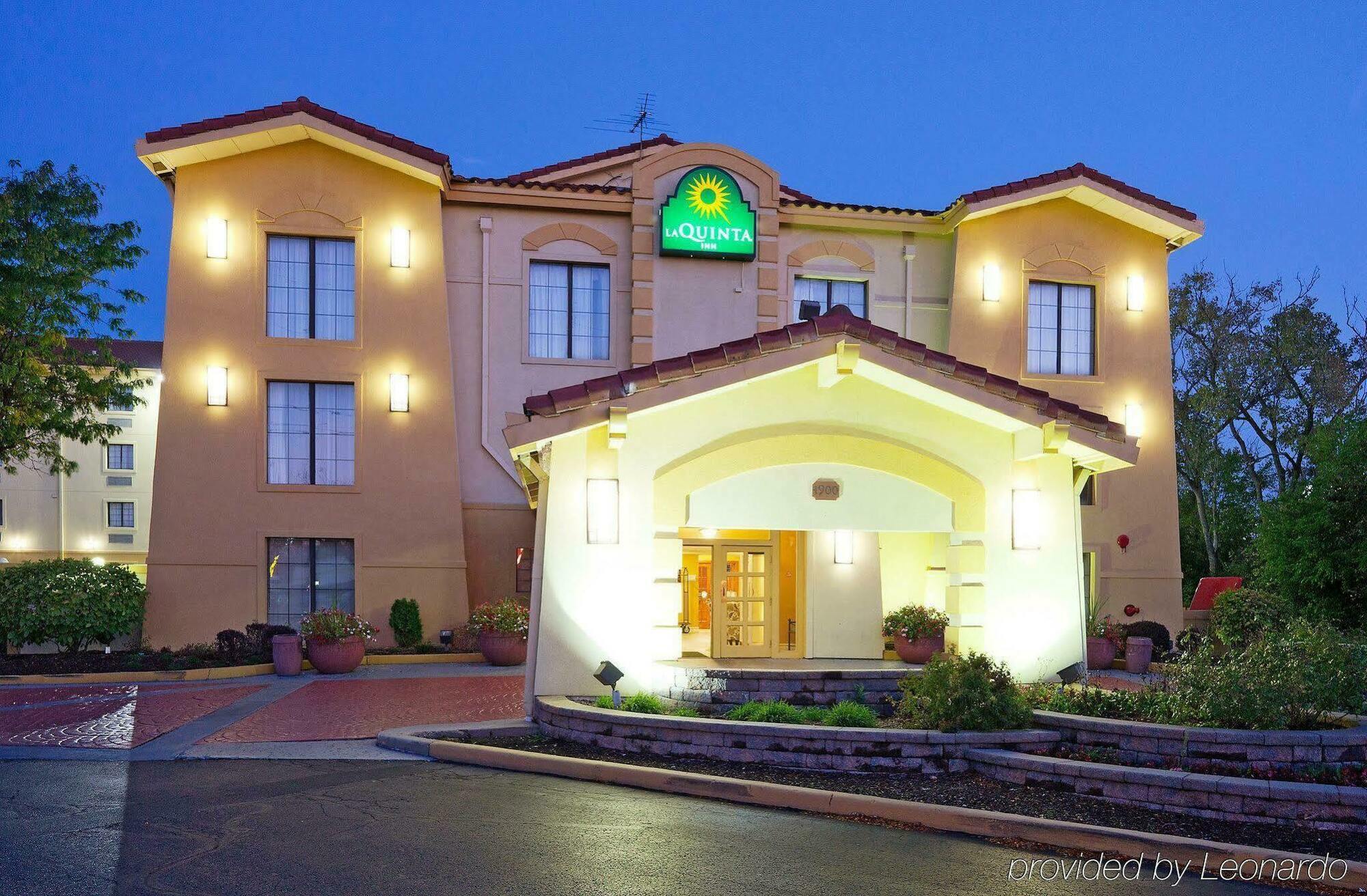 Chicago O'Hare Airport Hotel Elk Grove Village Exterior foto